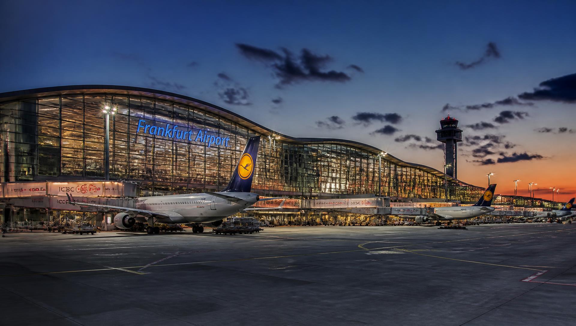 Valet-Übergabe am Terminal des Flughafen Frankfurt
